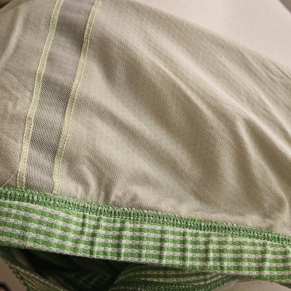 Lululemon Tank Top with Built-in Bra Racerback Green Gingham GUC Size 10 Workout - Picture 9 of 10